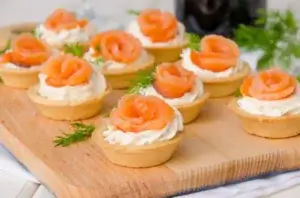 Herbed Salmon Puff Pastry Tartlet